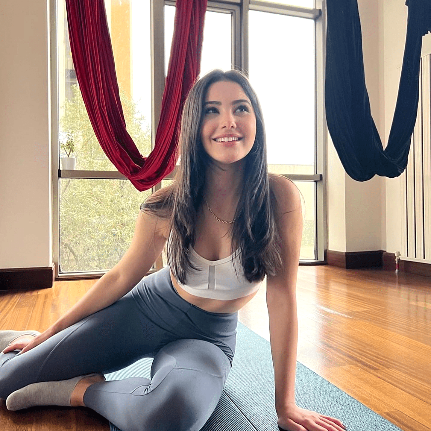 Antigravity Hamak Yogası - Helin Kandemir